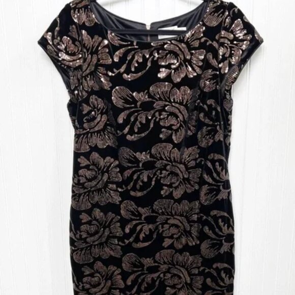 NWT Eliza J Black Velvet & Gold Sequin Short Sleeve Formal Dress Size 8 - Picture 1 of 5